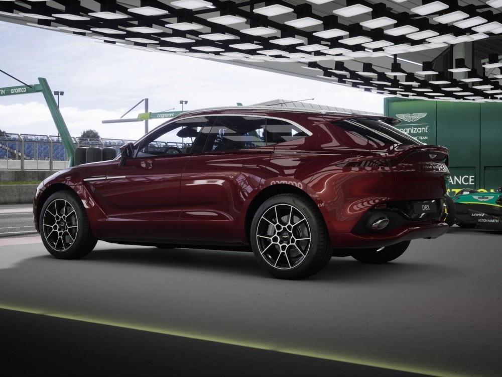 Фото 3 Aston Martin DBX Liquid Crimson  Фото 3 Aston Martin DBX Liquid Crimson