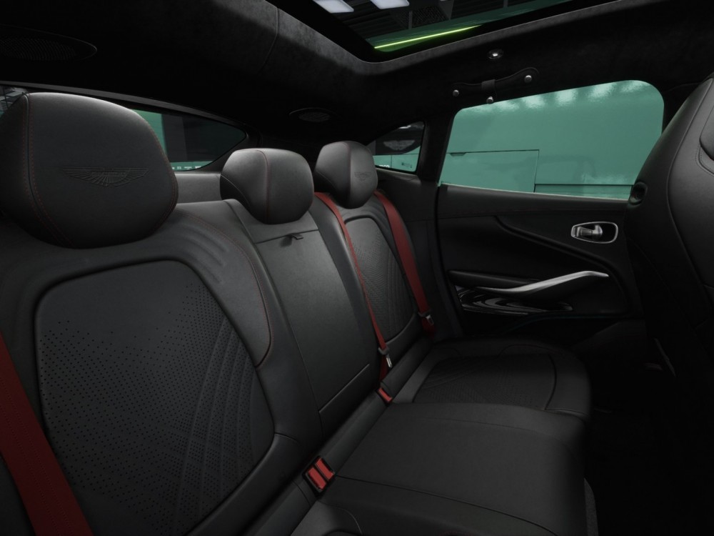 Фото 4 Aston Martin DBX Liquid Crimson  Фото 4 Aston Martin DBX Liquid Crimson