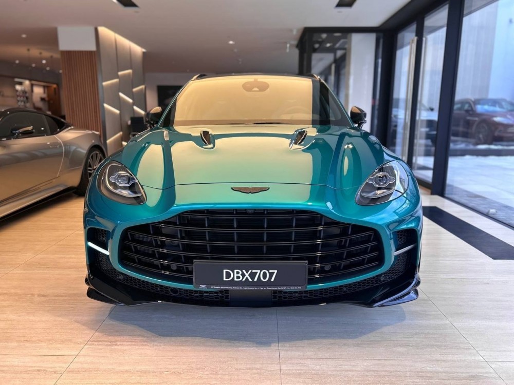 Фото 6 Aston Martin DBX 707 Special Podium Green 