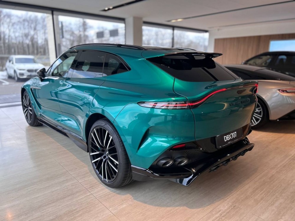 Фото 5 Aston Martin DBX 707 Special Podium Green 