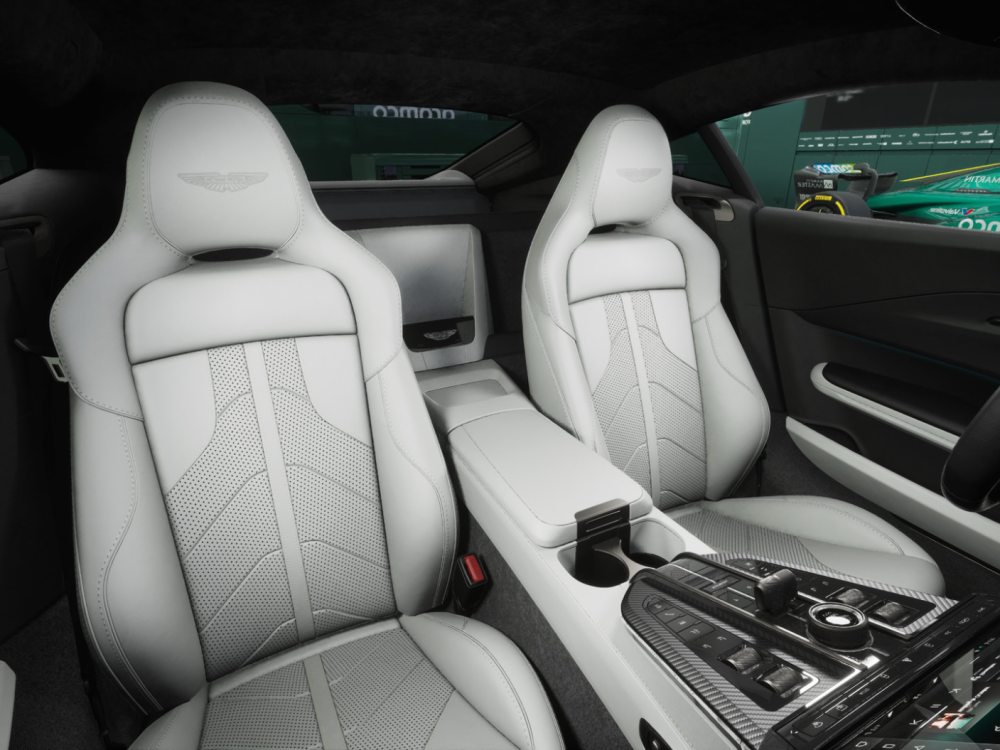 Фото 9 Aston Martin Vantage Seychelles Blue 