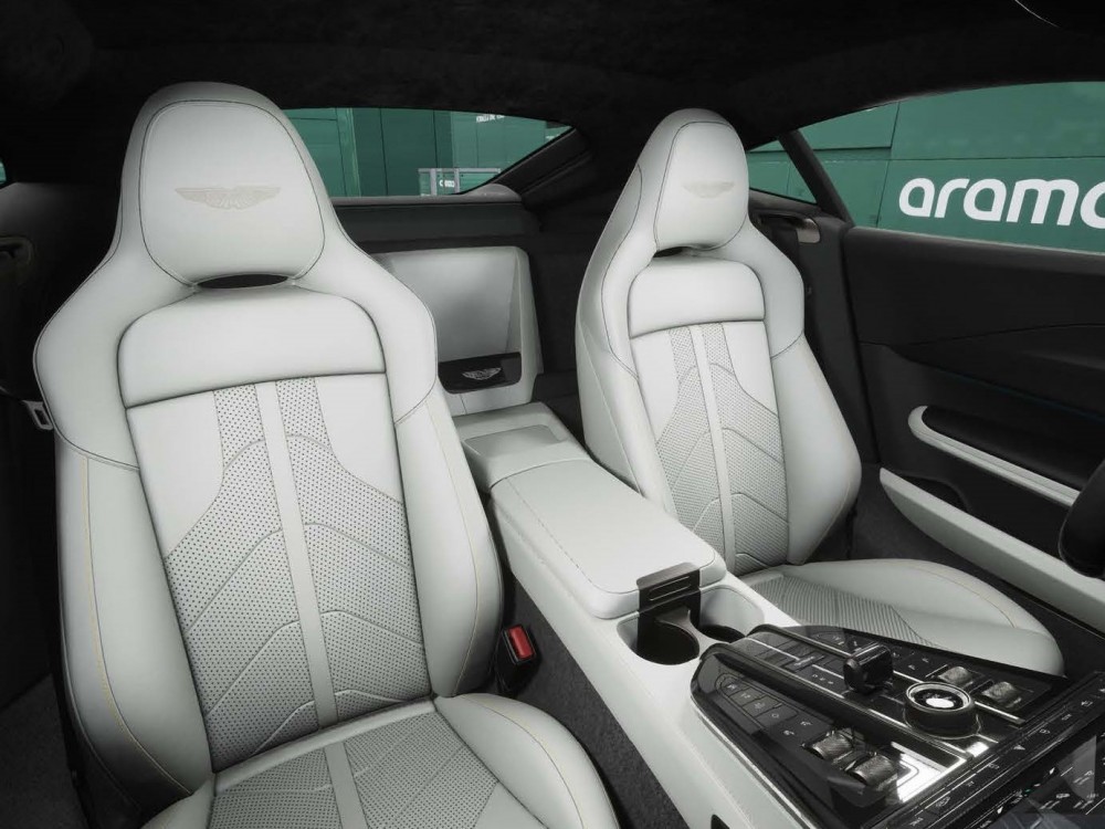 Фото 3 Aston Martin Vantage Seychelles Blue 