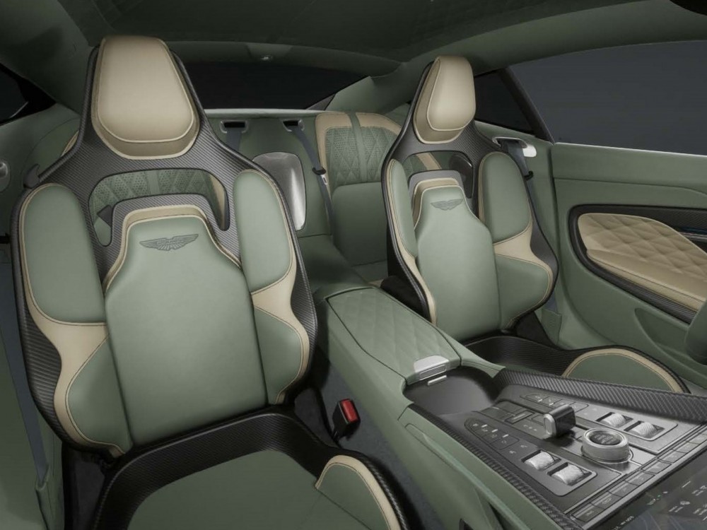 Фото 3 Aston Martin DB12 Racing Green 