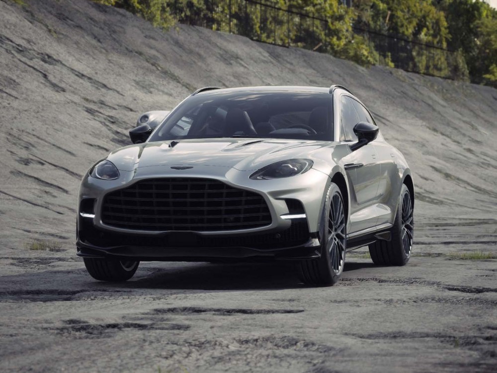 Фото 1 Aston Martin DBX 707 Aluminite Silver 