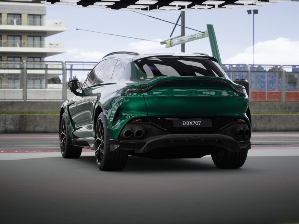 Фото 8 Aston Martin DBX 707 Malachite Green  Фото 8 Aston Martin DBX 707 Malachite Green