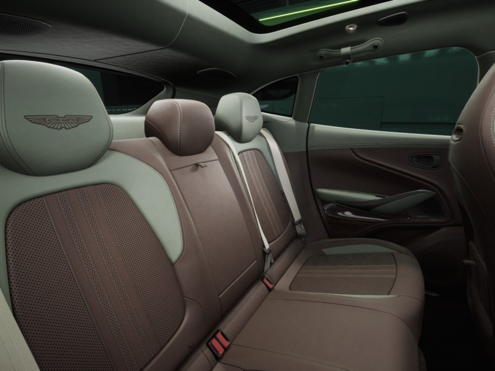 Фото 3 Aston Martin DBX 707 Chiltern Green 