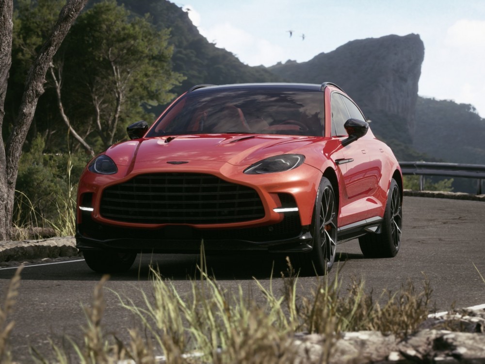 Фото 11 Aston Martin DBX 707 Cosmos Orange 