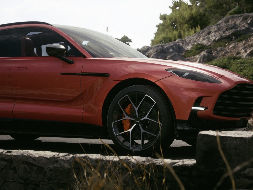 Фото 8 Aston Martin DBX 707 Cosmos Orange 
