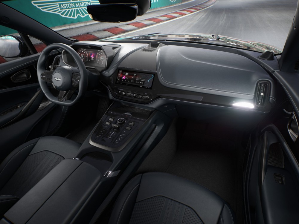 Фото 1 Aston Martin DBX 707 Onyx Black  Фото 1 Aston Martin DBX 707 Onyx Black