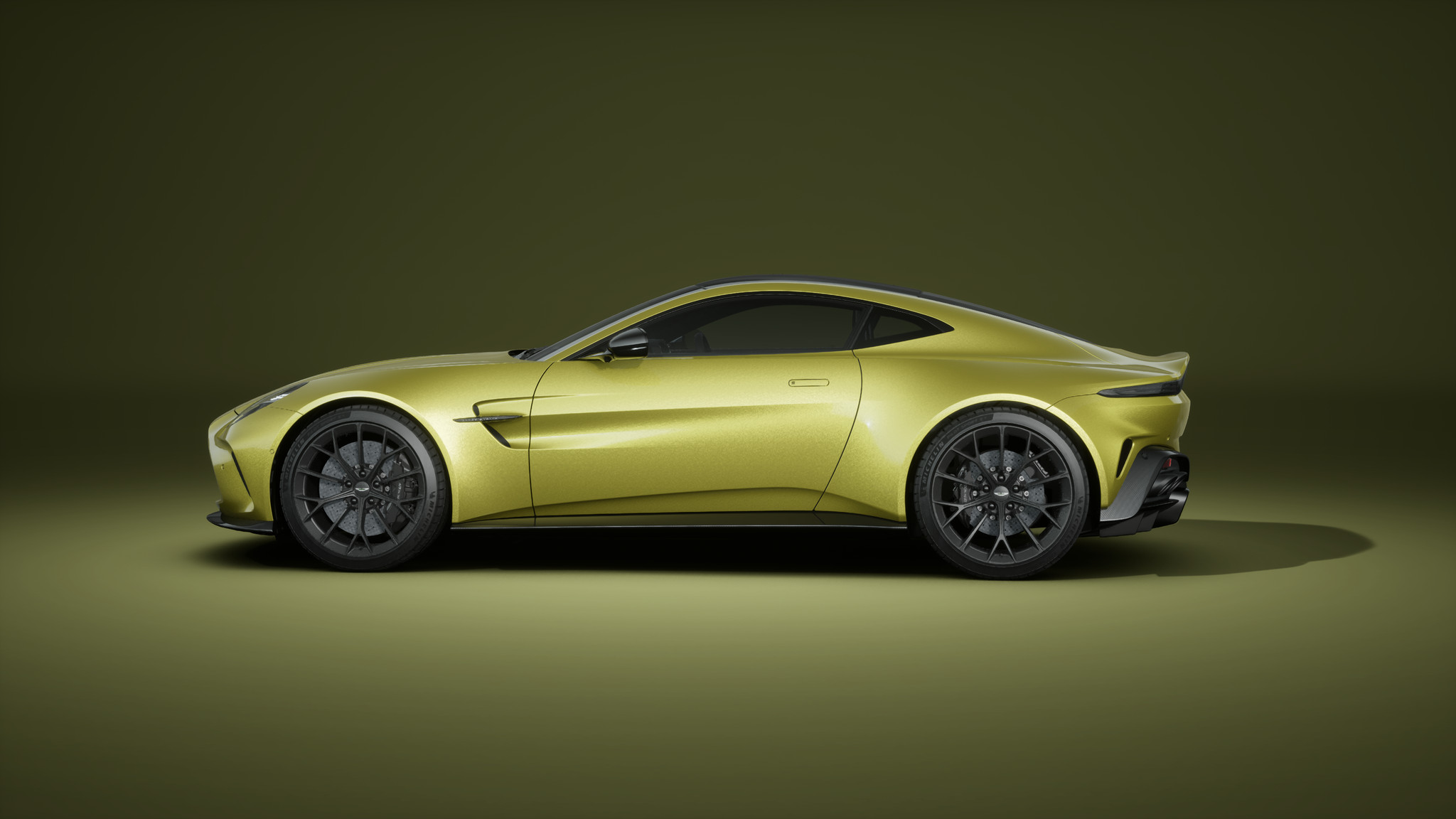 Aston Martin Vantage - Модельний ряд - Aston Martin в Україні
